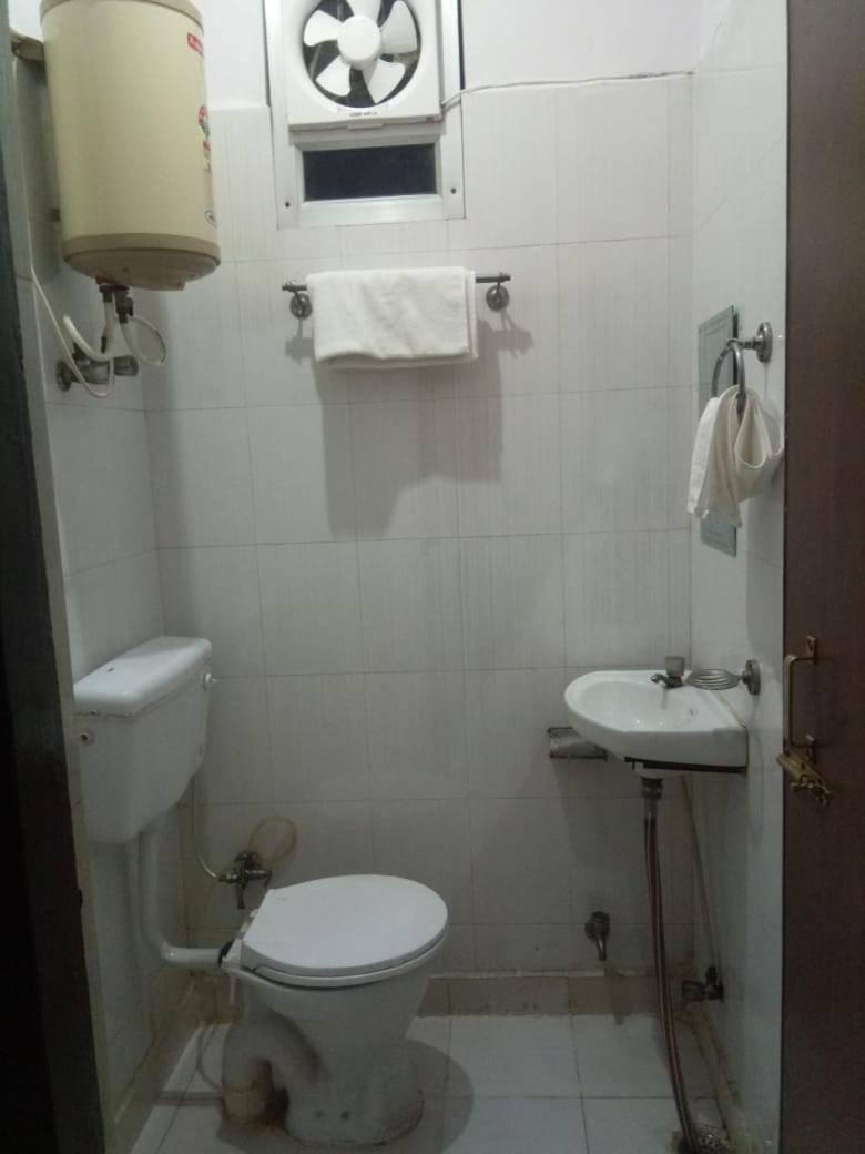 Hotel Kamal Lucknow Exterior foto
